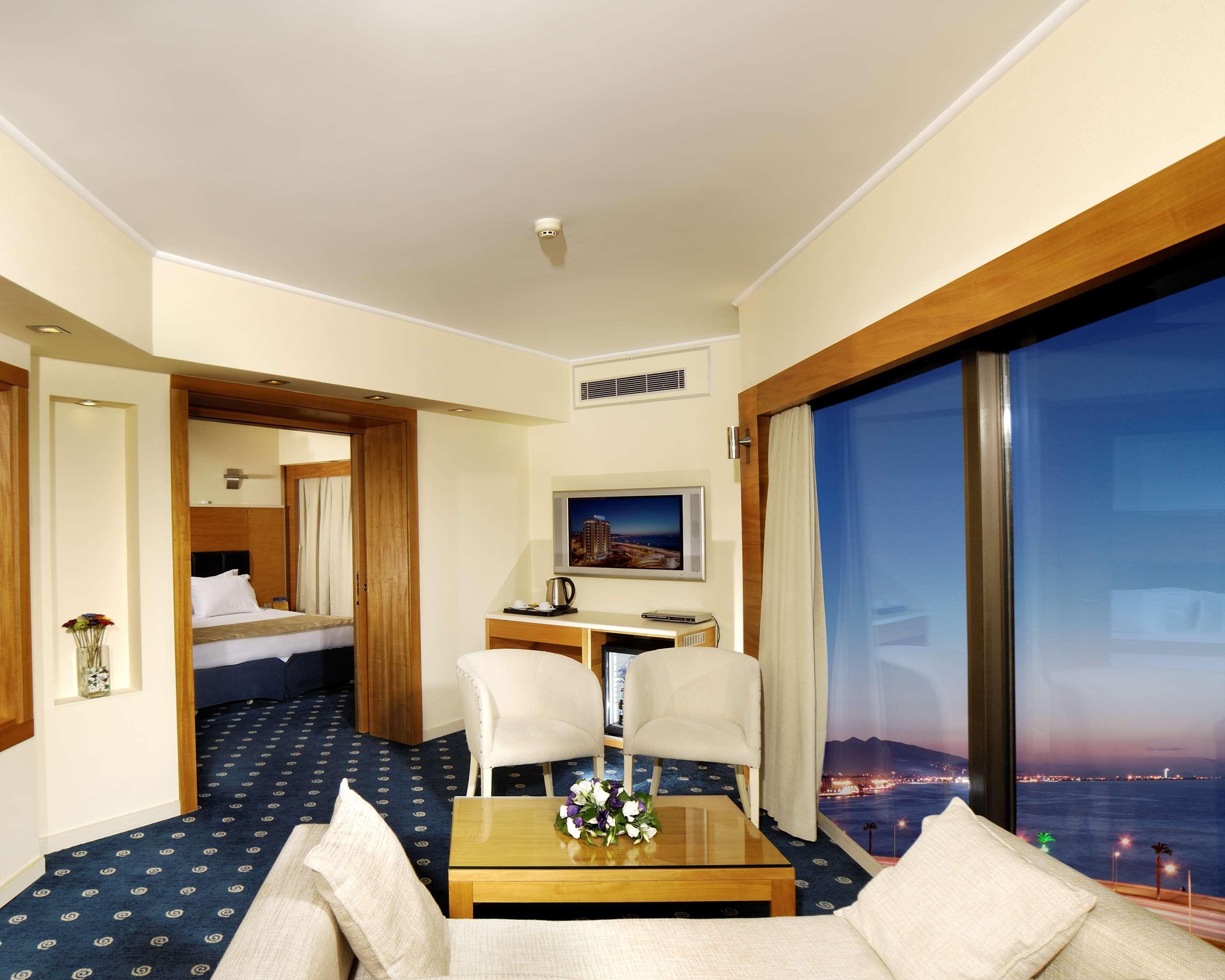 Best Western Plus Hotel Konak İzmir Eksteriør bilde
