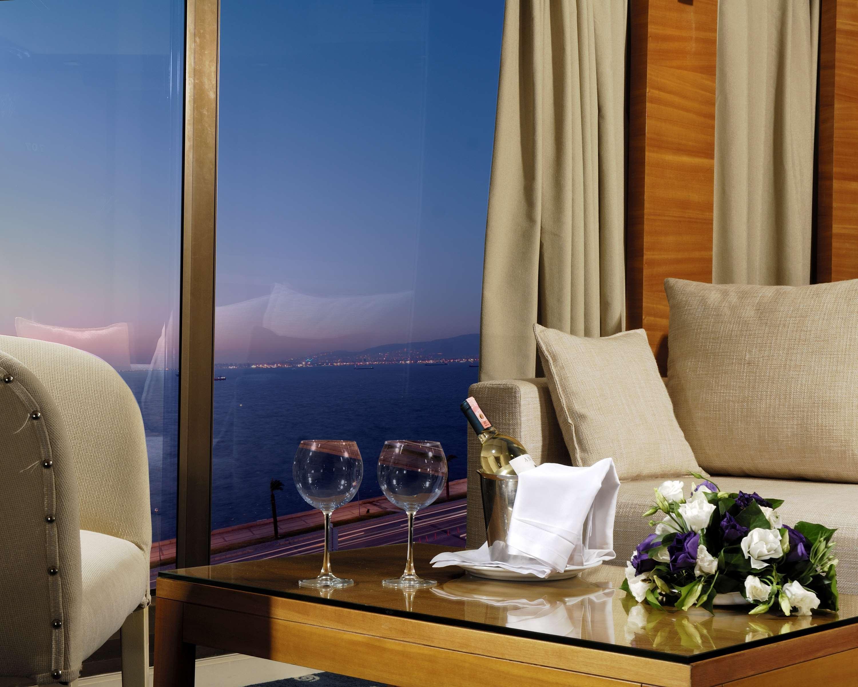 Best Western Plus Hotel Konak İzmir Eksteriør bilde