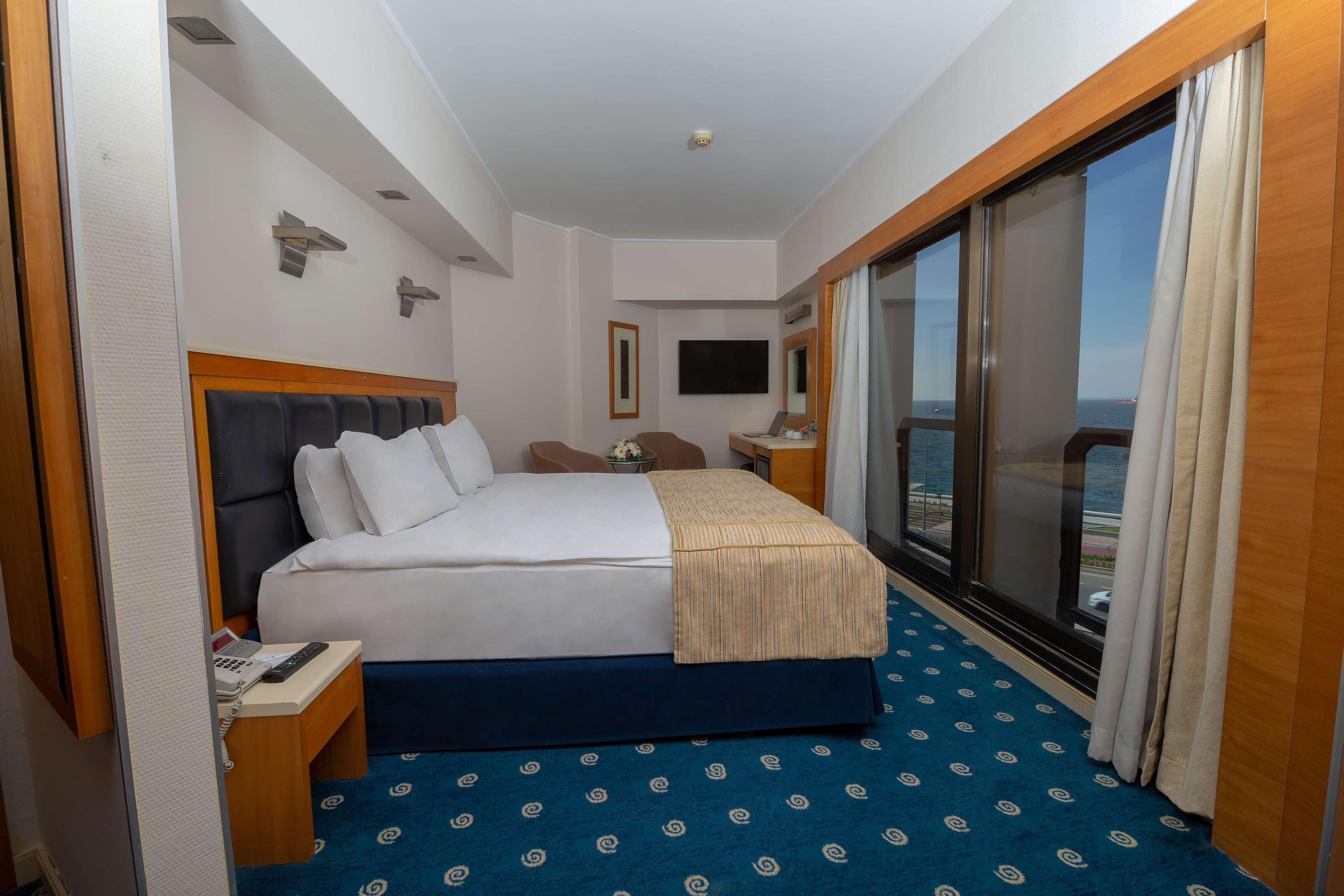 Best Western Plus Hotel Konak İzmir Eksteriør bilde