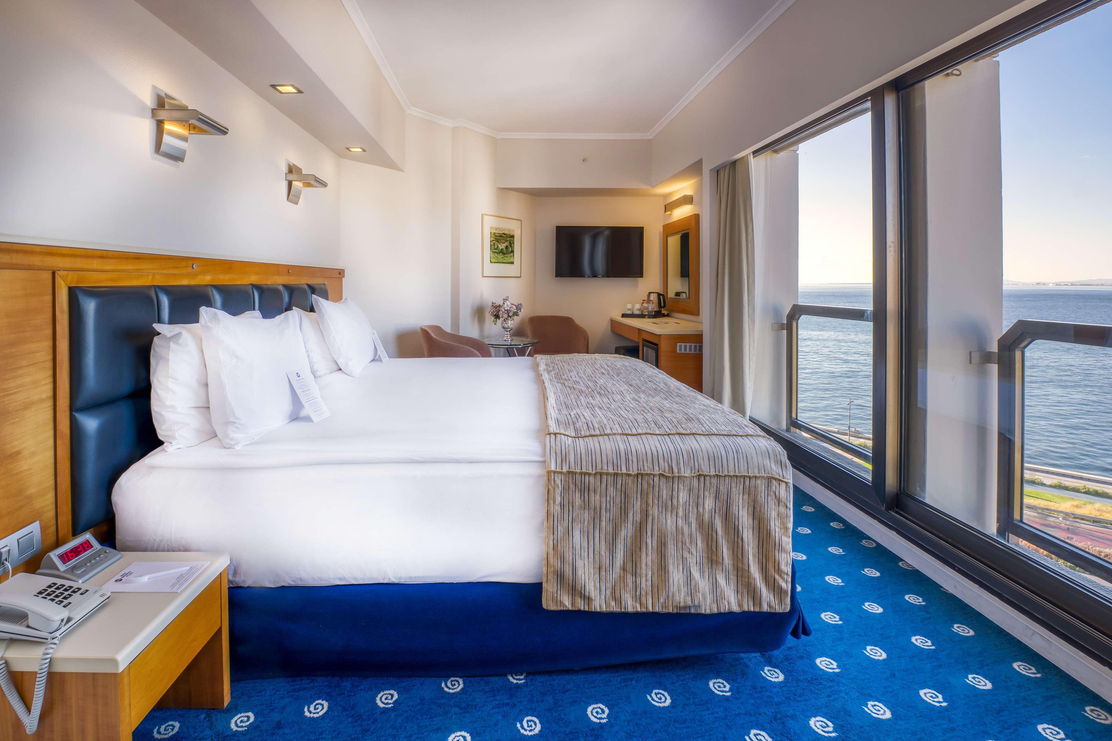 Best Western Plus Hotel Konak İzmir Eksteriør bilde